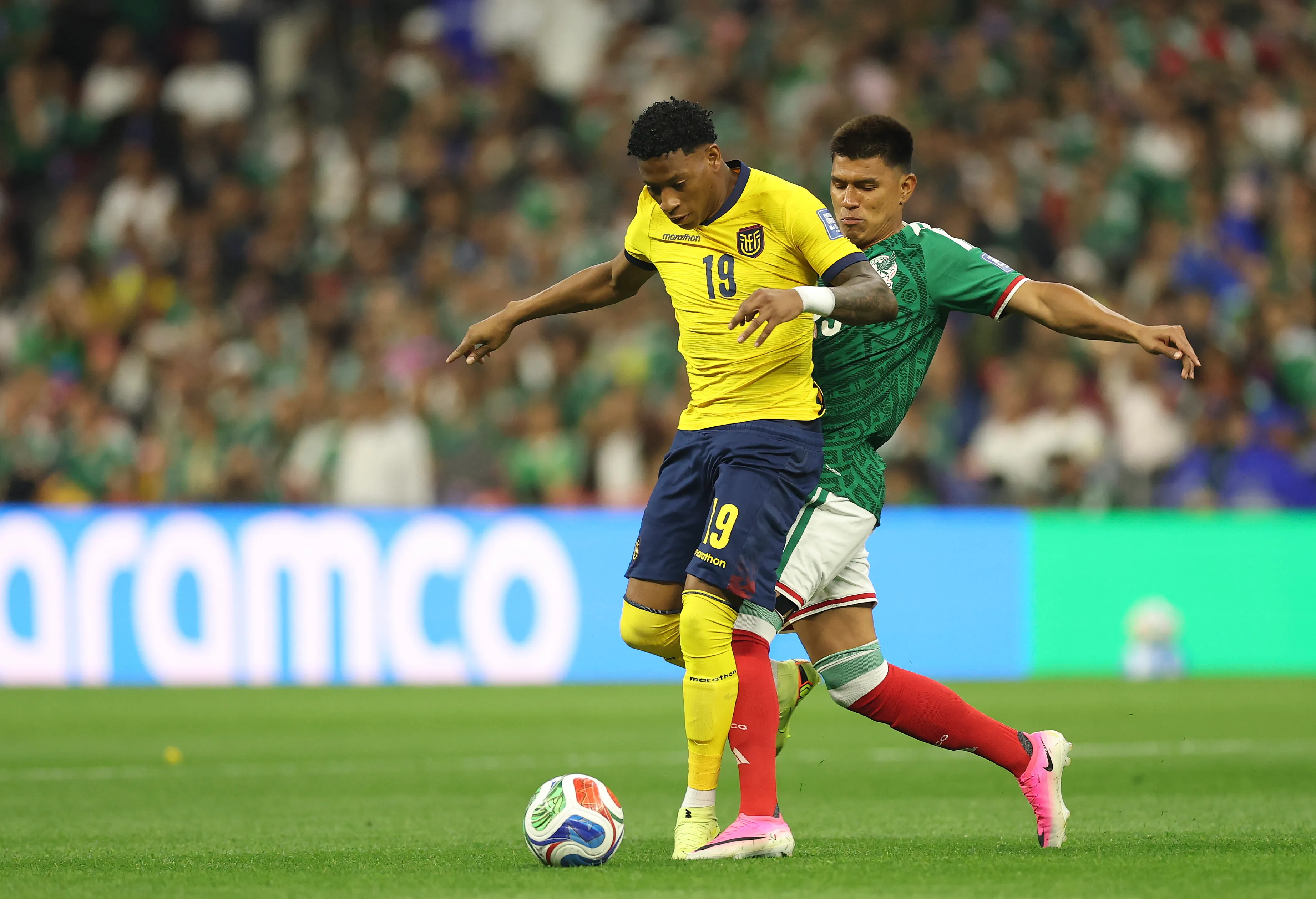 México le gana a Ecuador y lo elimina del Mundial.