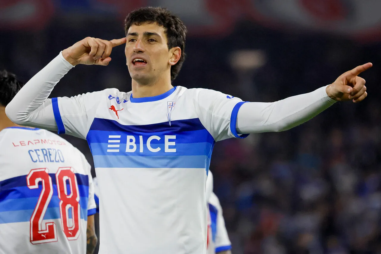 Justo Giani tuvo una noche mágica en el Claro Arena. (Foto: Photosport)