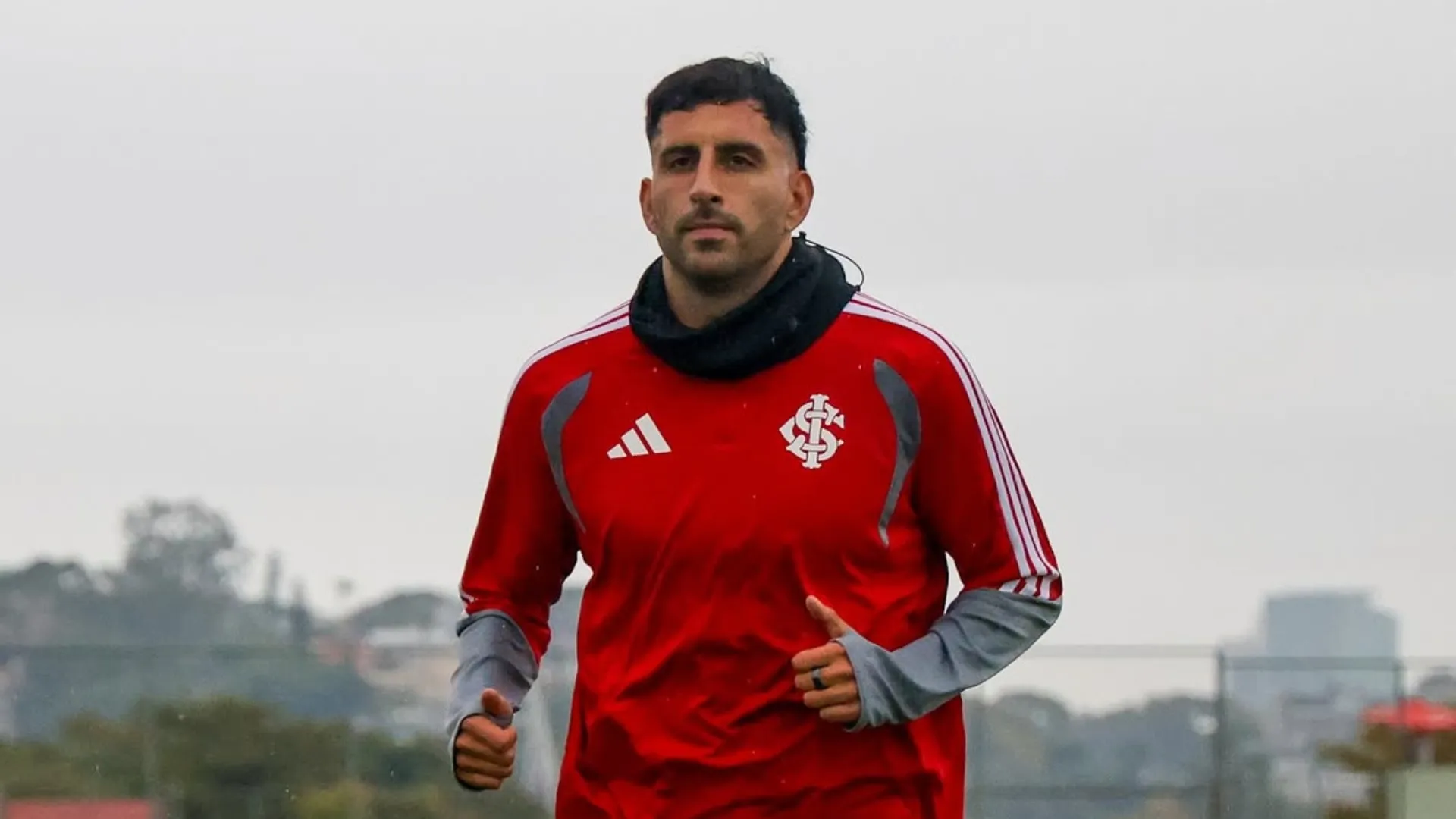 Guillermo Maripán ya tuvo su primer entrenamiento en su nuevo club | FOTO: @SCInternacional