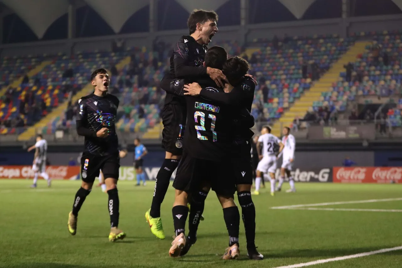 Audax podría perder puntos en Copa Chile. | Foto: Photosport