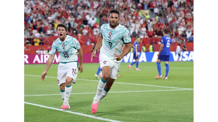 Portugal se pone arriba en los minutos finales.