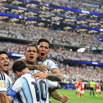 Periodista mexicano destroza al campeón del mundo: "Hicieron el ridículo"