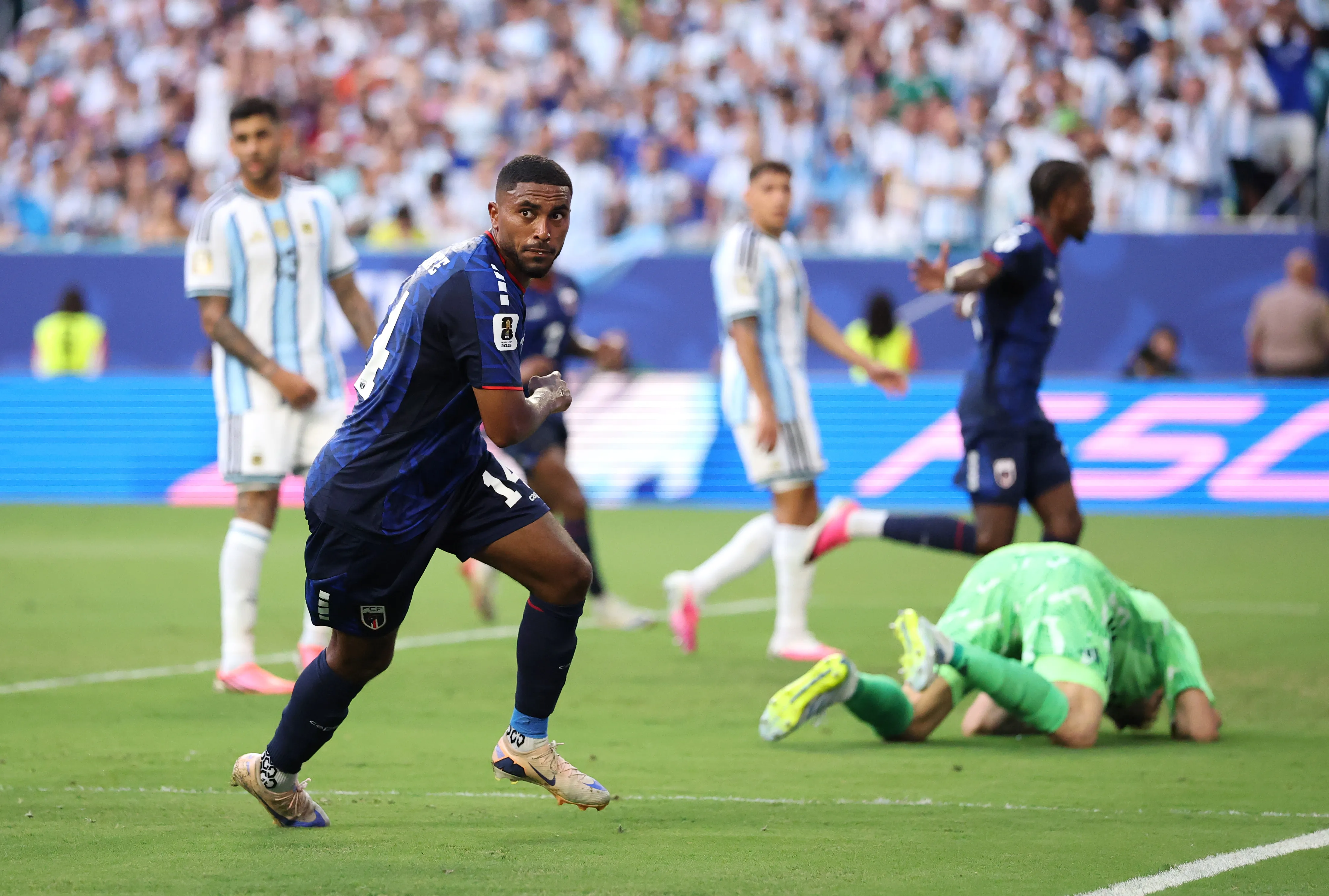 Cabo Verde le dio gran batalla al campeón del mundo.