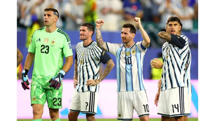 Argentina avanza con mucho sufrimiento ante Cabo Verde.