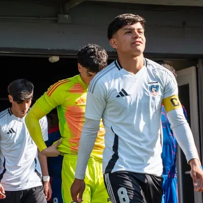 Colo Colo golea dos veces a la U en un mismo día y se consagra campeón