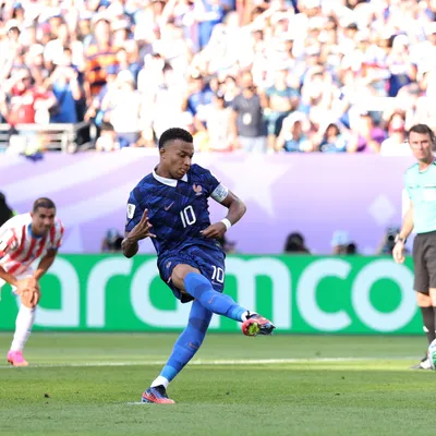 Francia de la mano de Kylian Mbappé avanza a Cuartos de Final