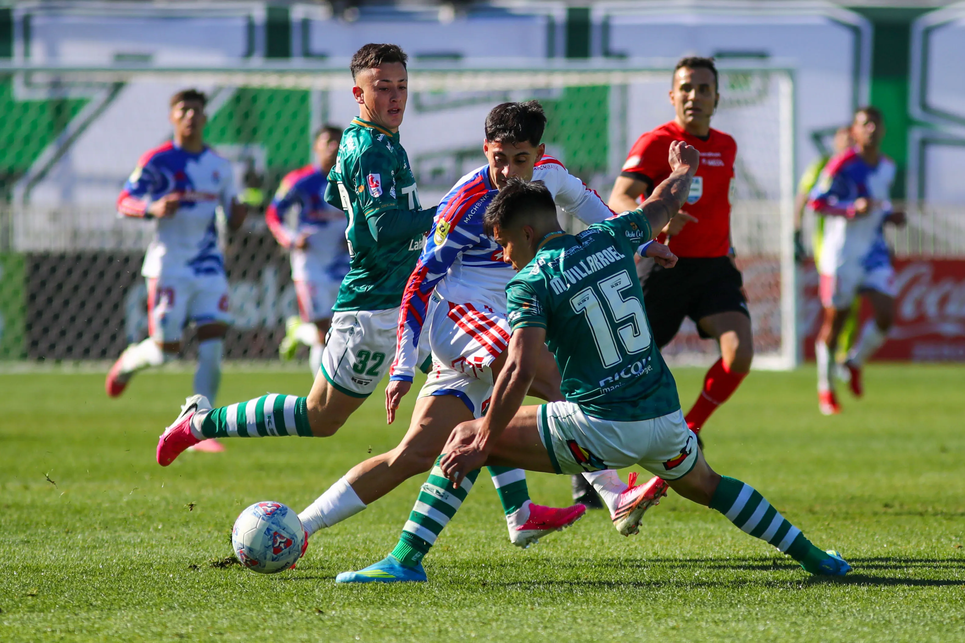 Santiago Wanderers le dio dura pelea a la U en Valparaíso