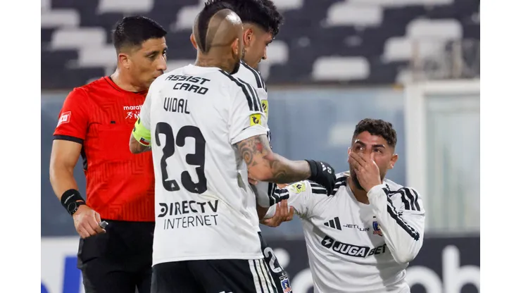 Colo Colo y Deportes Recoleta empatan al término del primer tiempo.