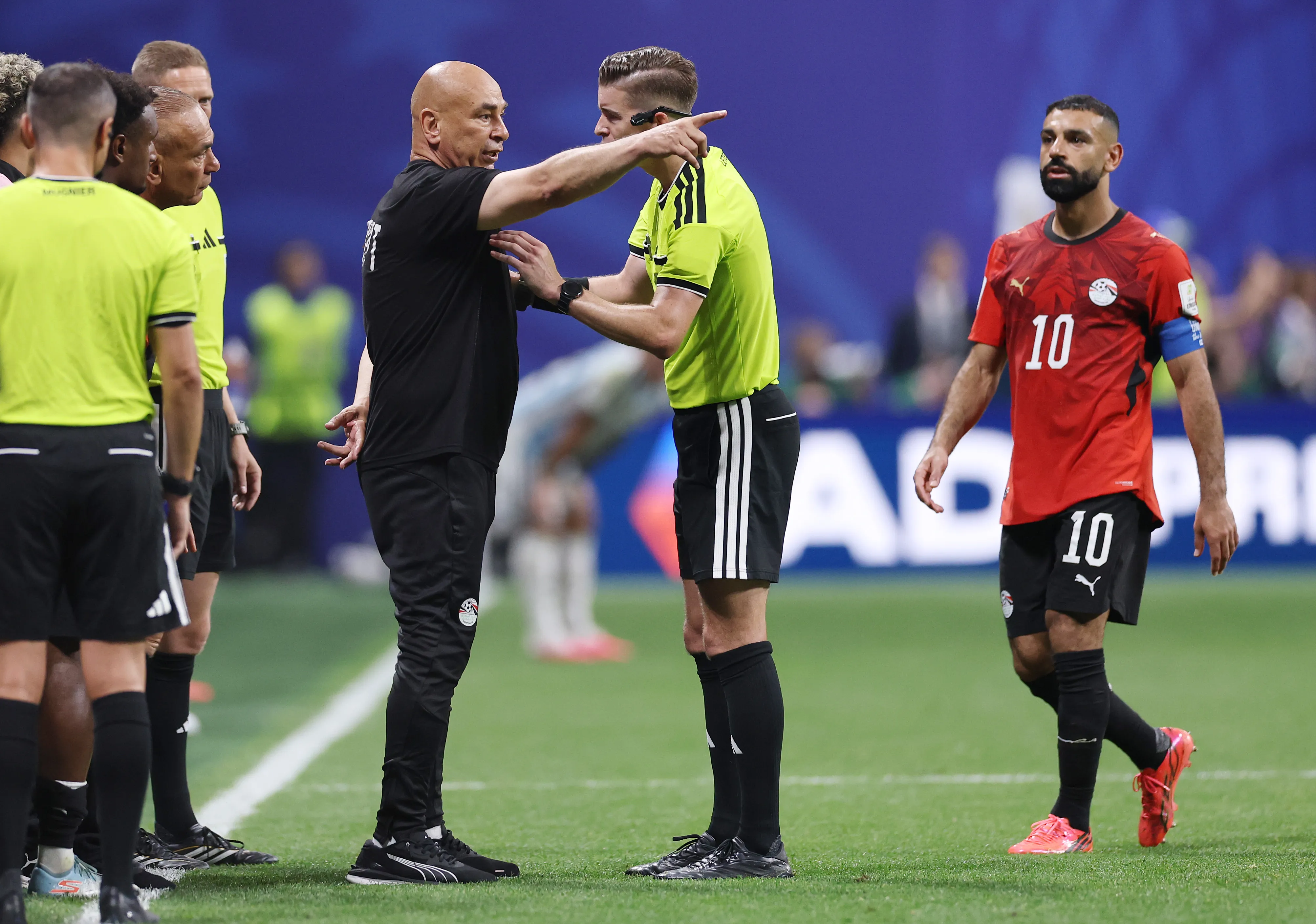 El técnico y los jugadores egipcios pidieron penal | FOTO: Buda Mendes/Getty Images
