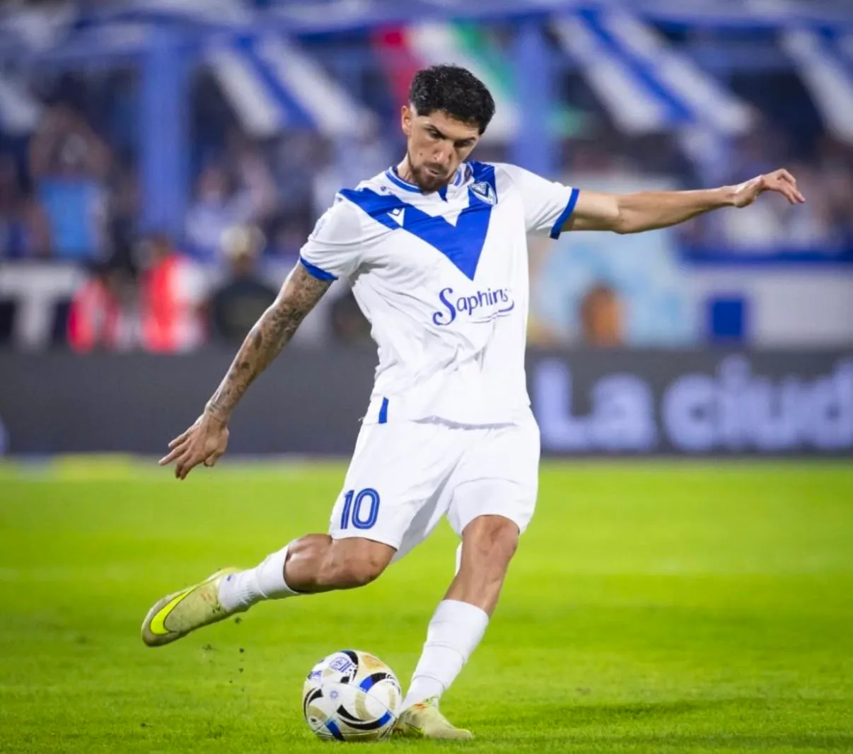 Diego Valdés es el gran anhelo de Fernando Ortiz en Colo Colo.
