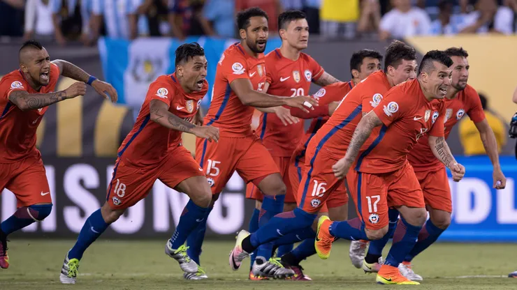 Este campeón de America con la Selección Chilena se despide.