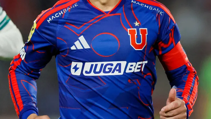 Una nueva salida golpea a la U. de Chile.