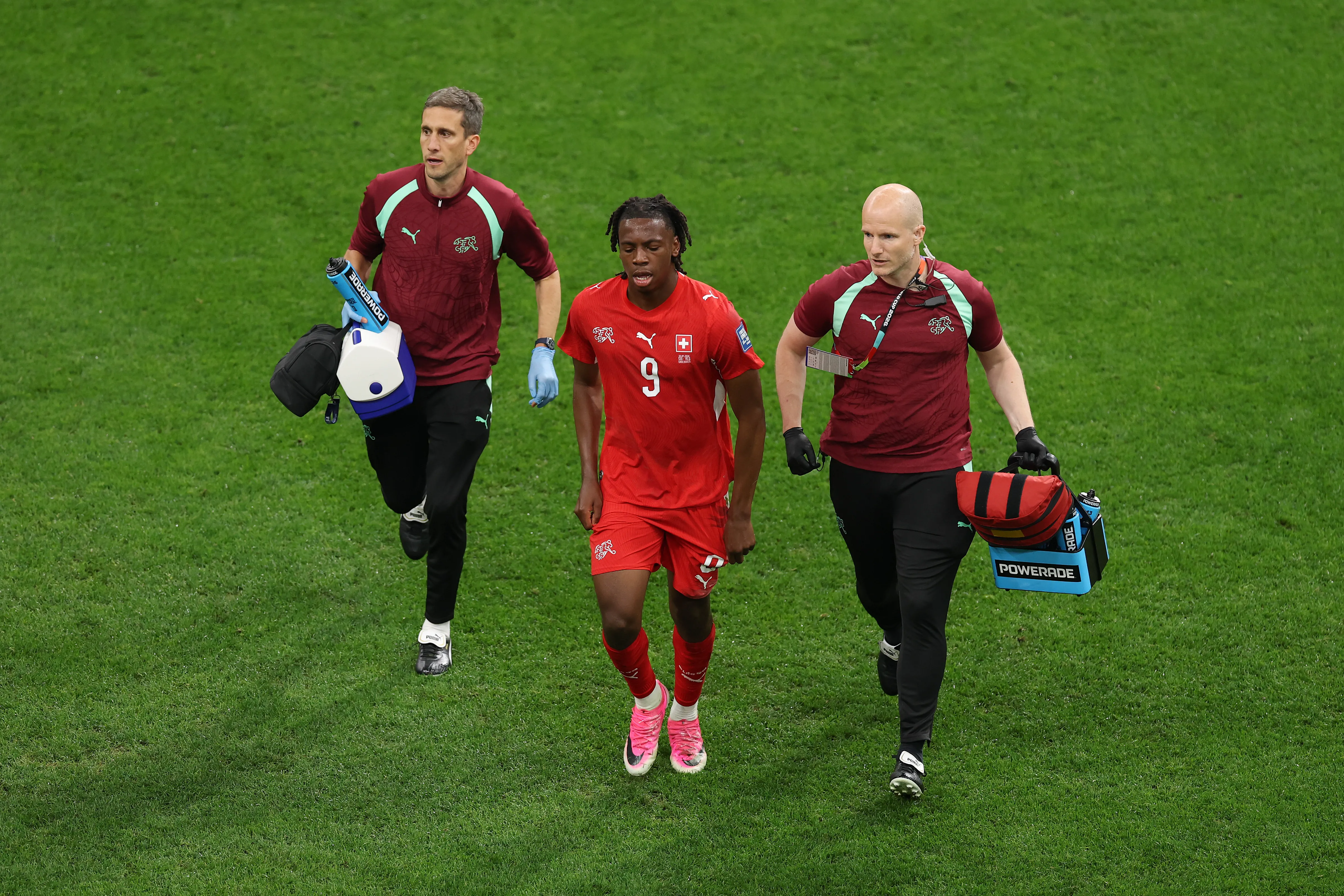 Johan Manzambi se pierde un crucial encuentro de Suiza | FOTO: Fran Santiago/Getty Images