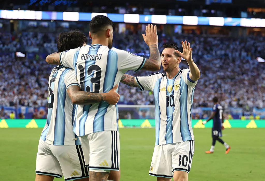 Argentina alaba a los árbitros. | Foto: Getty Images