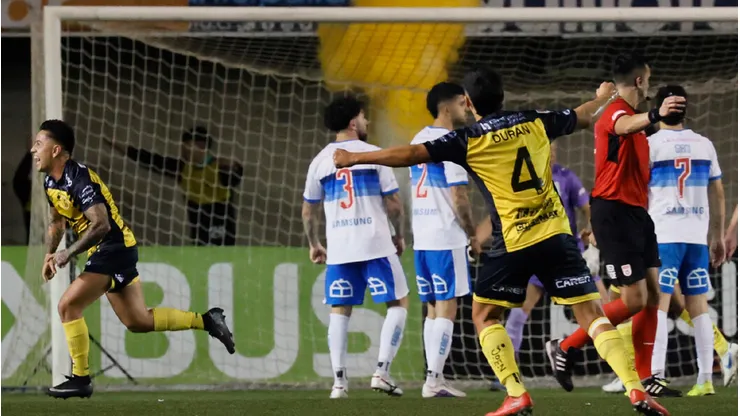 Universidad Católica sucumbió ante el "Canario" en Quillota.