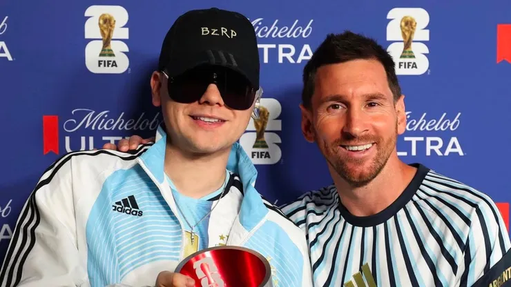Bizarrap contó cómo lo llamaron para entregarle el premio a Messi.