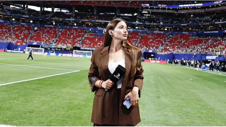 Periodista argentina puso en tela de juicio la presencia de Juan Lara en el AVAR en el partido ante Suiza