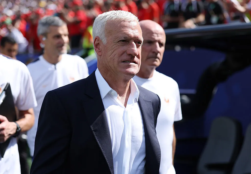 A Francia le negaron un brazalete negro, pero a Argentina no. | Foto: Getty Images