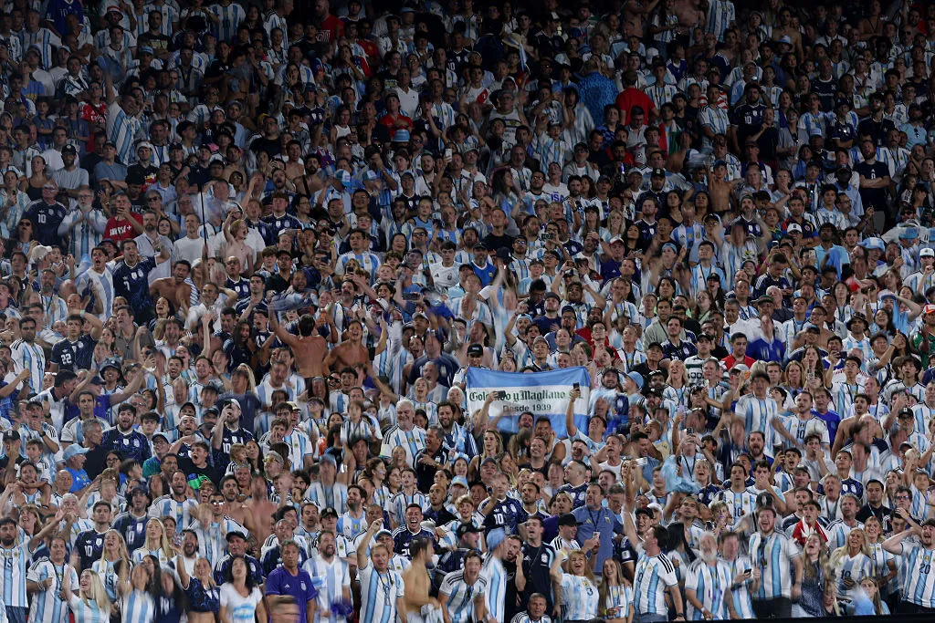 La hinchada de Argentina recibe una dura noticia | Foto: Getty Images