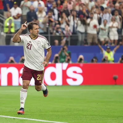 EN VIVO: Mikel Oyarzábal pone arriba a España sobre Francia