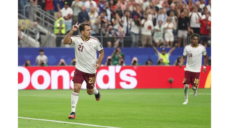 España abre la cuenta ante Francia.