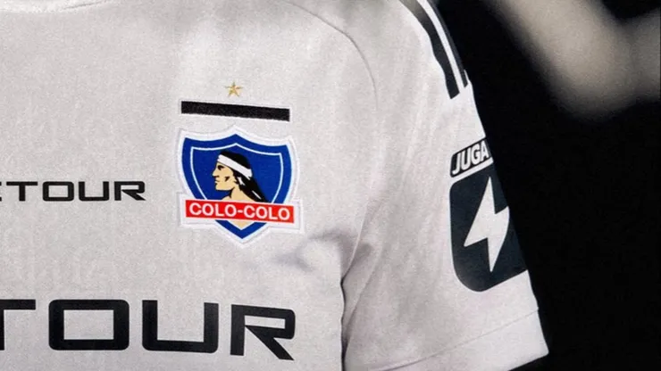 Colo Colo oficializa a su nuevo fichaje. (Foto: @ColoColoFem)