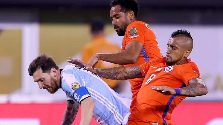 Messi ni se inmutó ante el trago amargo que fue La Roja en 2016. (Photo by Elsa/Getty Images)