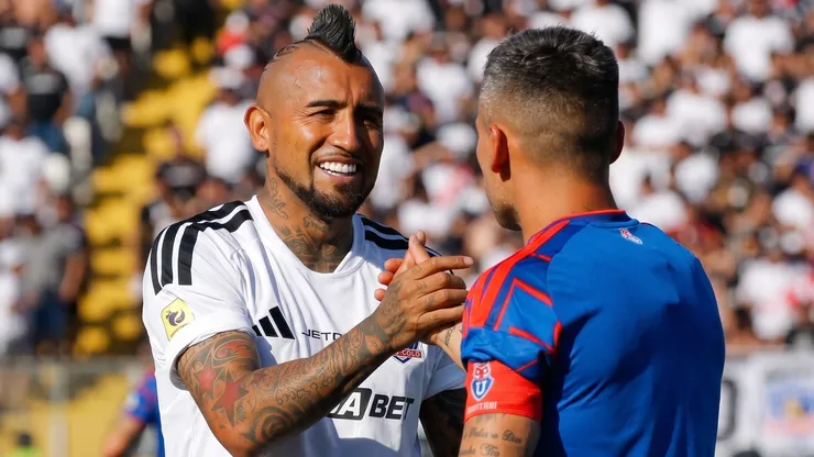 Arturo Vidal charló con dos futbolistas con pasos por Universidad de Chile.