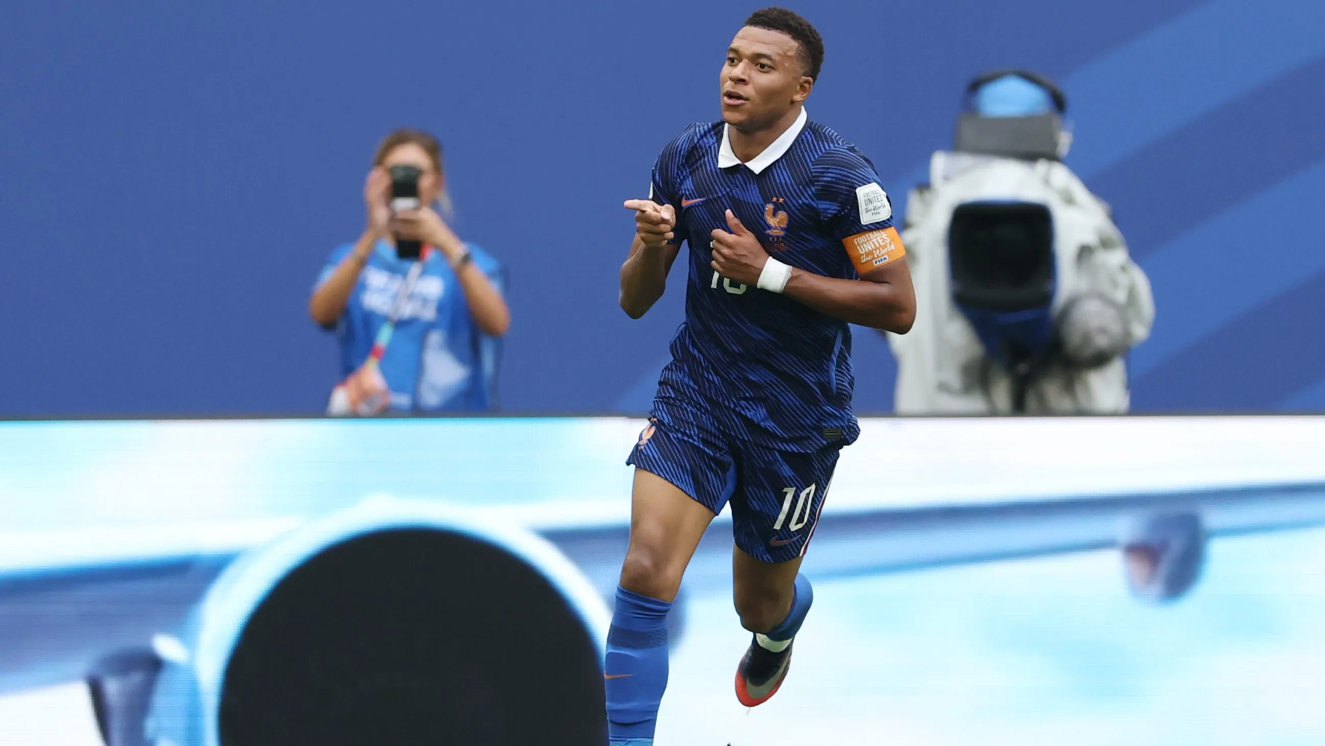Kylian Mbappé anotó un doblete y es el máximo goleador del Mundial