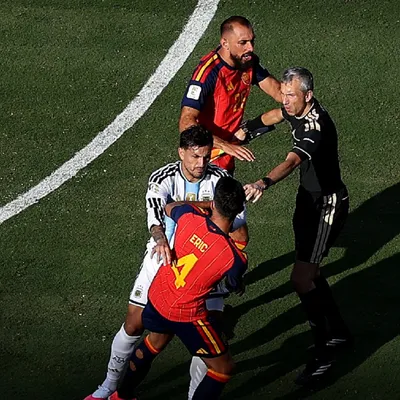 Las brutales tomas de la ira de Paredes que no se vieron en TV