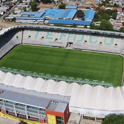 Caos en el sur: sistema frontal destroza histórico estadio chileno