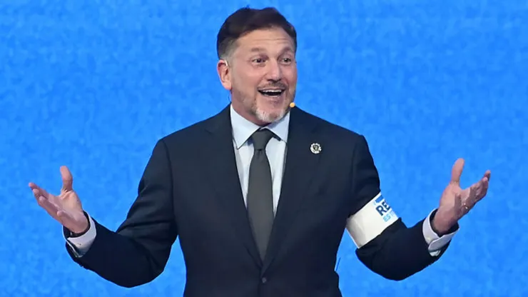 Domínguez aclara sus dichos sobre el Mundial 2030.