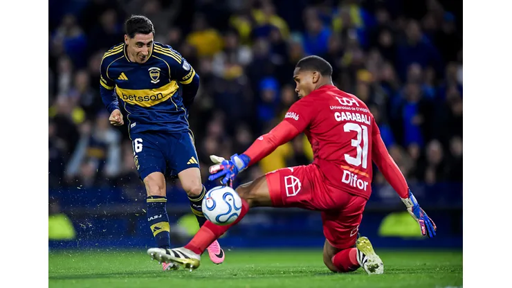 Merentiel abre la cuenta para Boca ante O'Higgins.