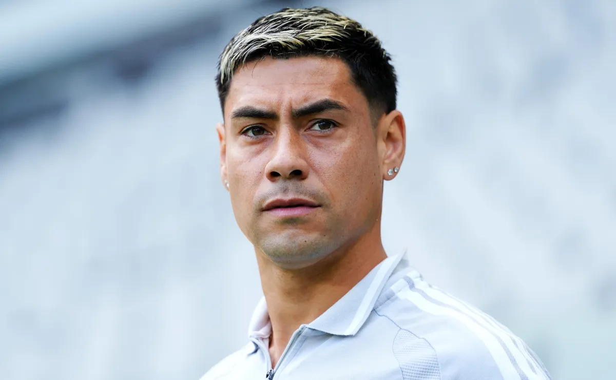 Felipe Mora pospone su retorno a Universidad de Chile y firma con Atlético San Luis