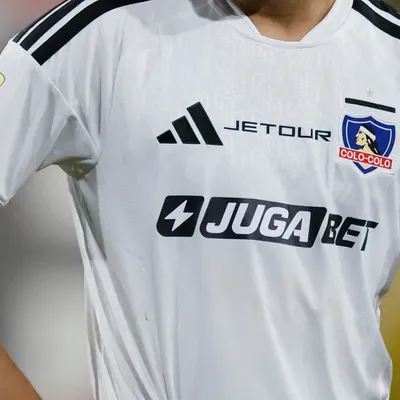 Termina contrato con Colo Colo a fines de 2026 y revela su futuro