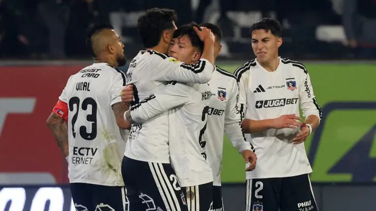 El Cacique visita el Estadio Sausalito.