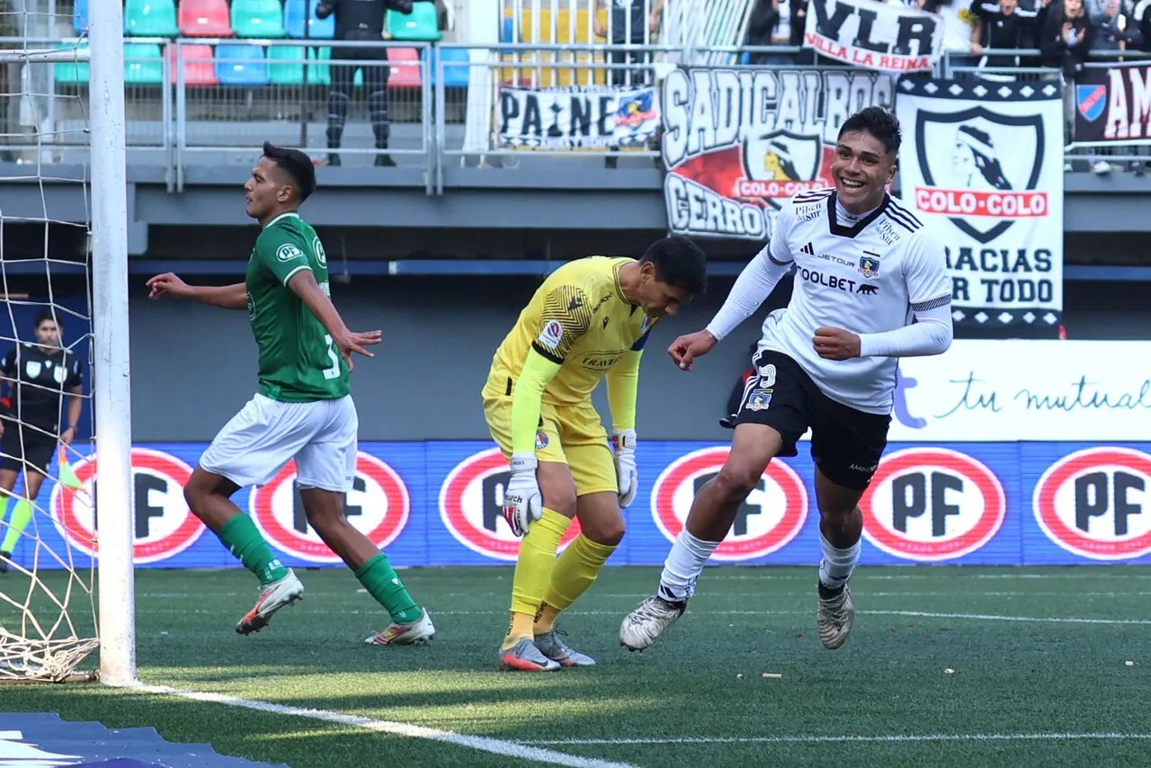 Los últimos que Damián Pizarro marcó en su carrera fueron precisamente ante Audax Italiano, su nuevo club (Photosport).