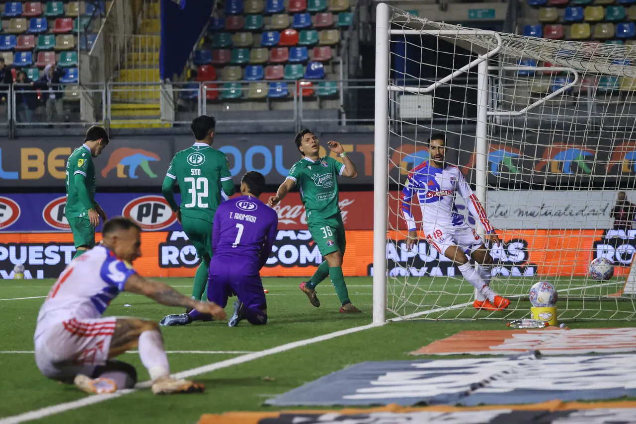 La U triunfó 2-1 en La Florida ante Audax Italiano (Photosport).