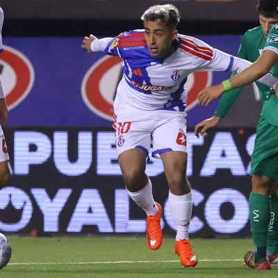 Assadi rompe el silencio tras volver a jugar en la U: sorprende con sus dichos