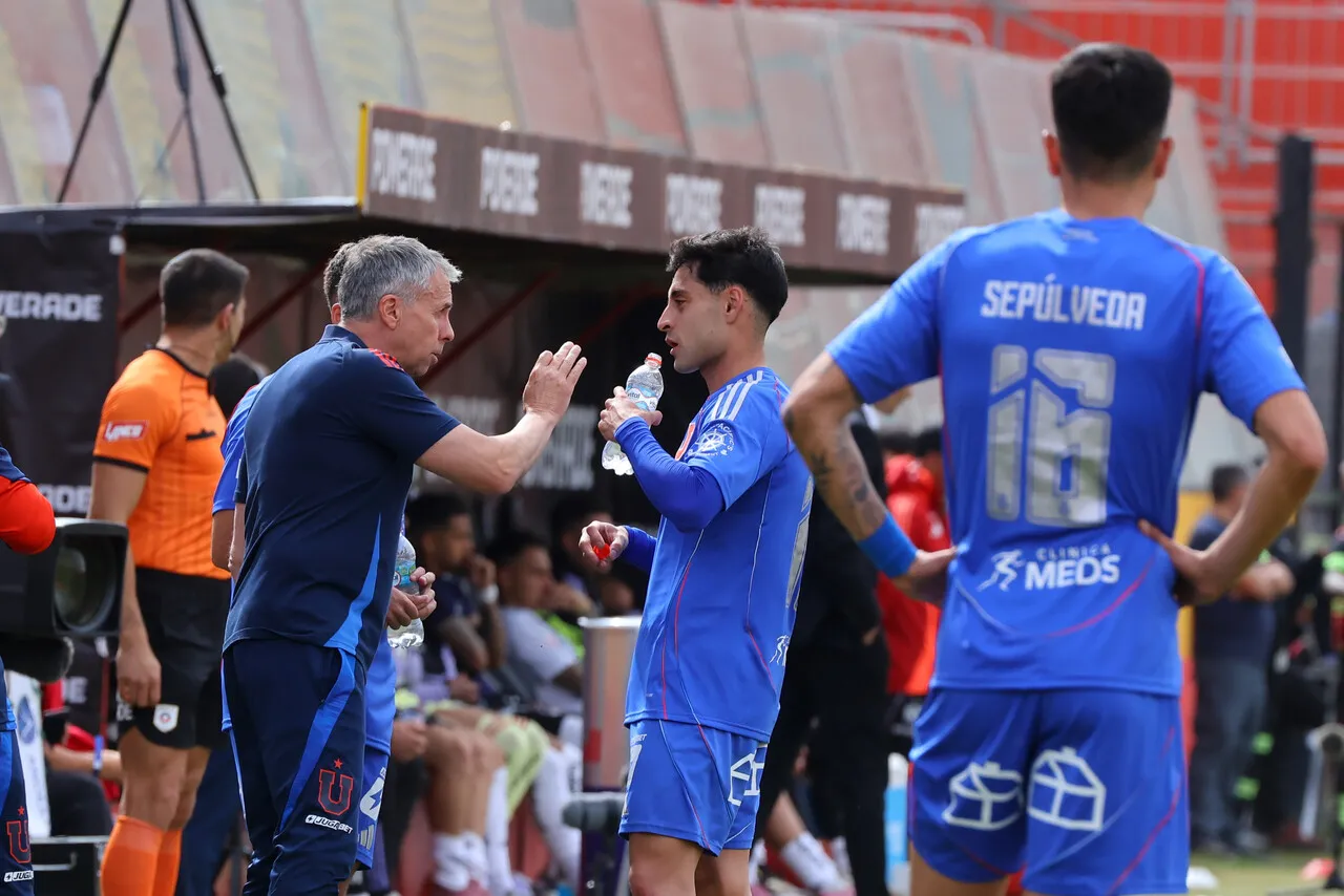 Álvarez quiere a Altamirano | Foto: Photosport