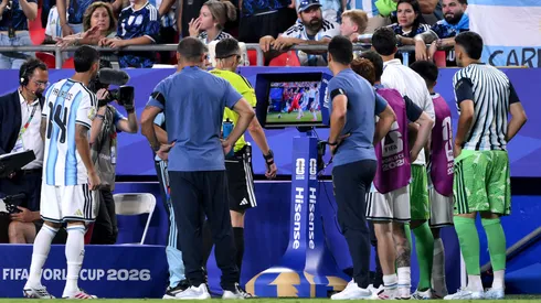 POLÉMICA: La IFAB reconoce un error arbitral que favoreció a Argentina en el Mundial