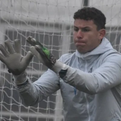 Pasó por la UC y Colo Colo y ahora buscará relanzar su carrera en la Segunda División