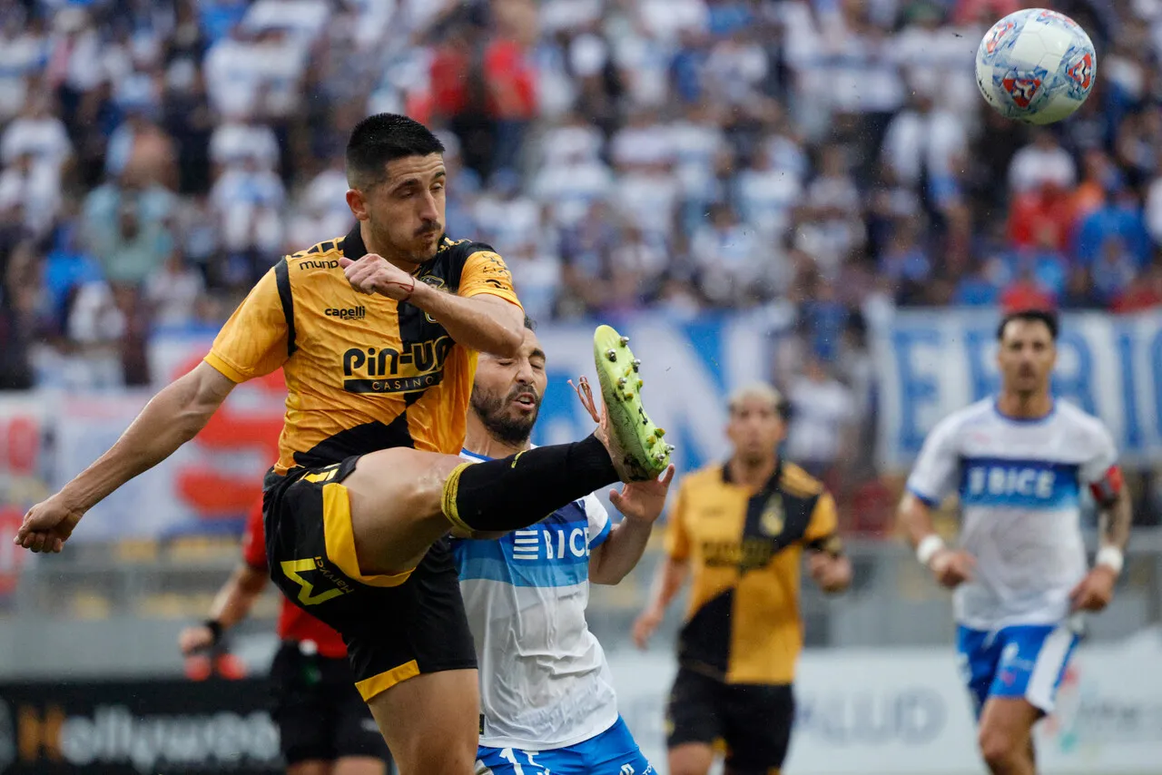 Bruno Cabrera es del interés de Universidad de Chile en el mercado de fichajes.