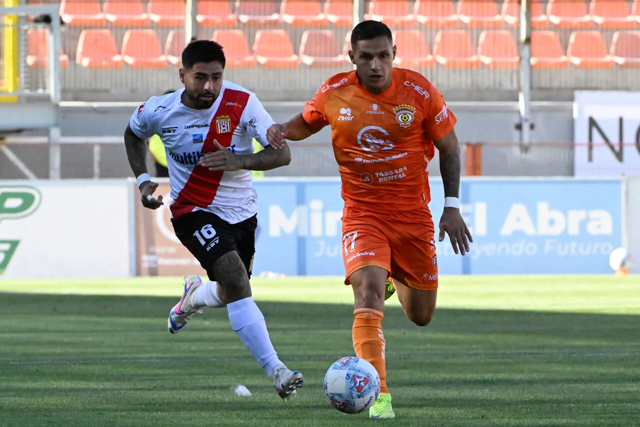 Se complica Curicó. | Foto: Photosport