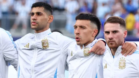 La desesperada medida de Lisandro Martínez y Alexis Mac Allister