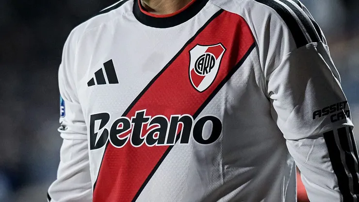 Ofrecen un cortado de River Plate a Colo Colo. (Foto: Marcelo Endelli/Getty Images)