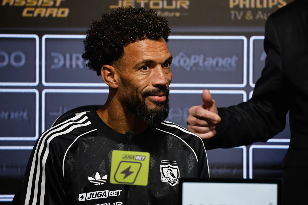 Vozinha fue presentado en Colo Cool | Foto: Photosport