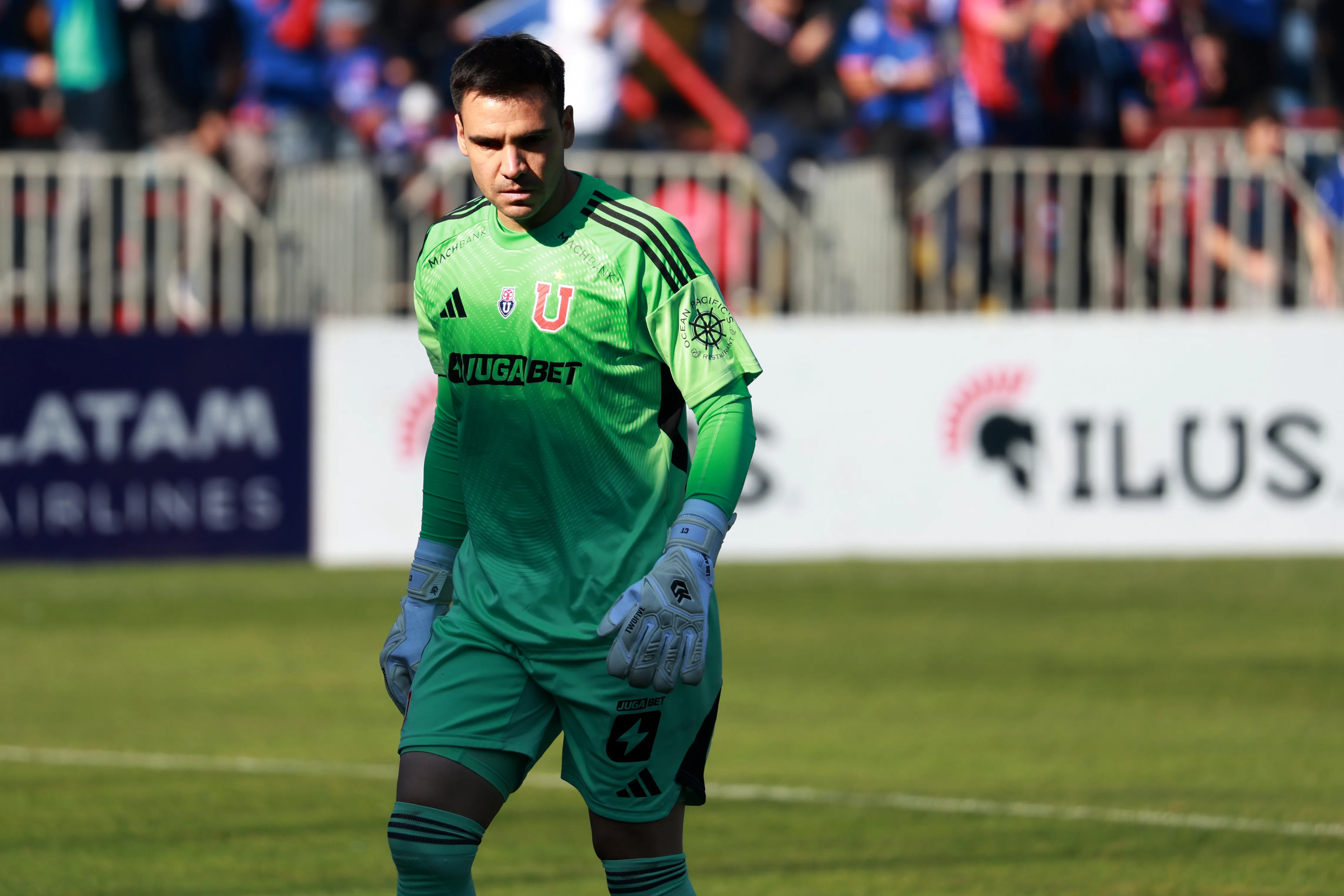 Cristopher Toselli tiene su futuro en duda en Universidad de Chile. (Imagen: Photosport)