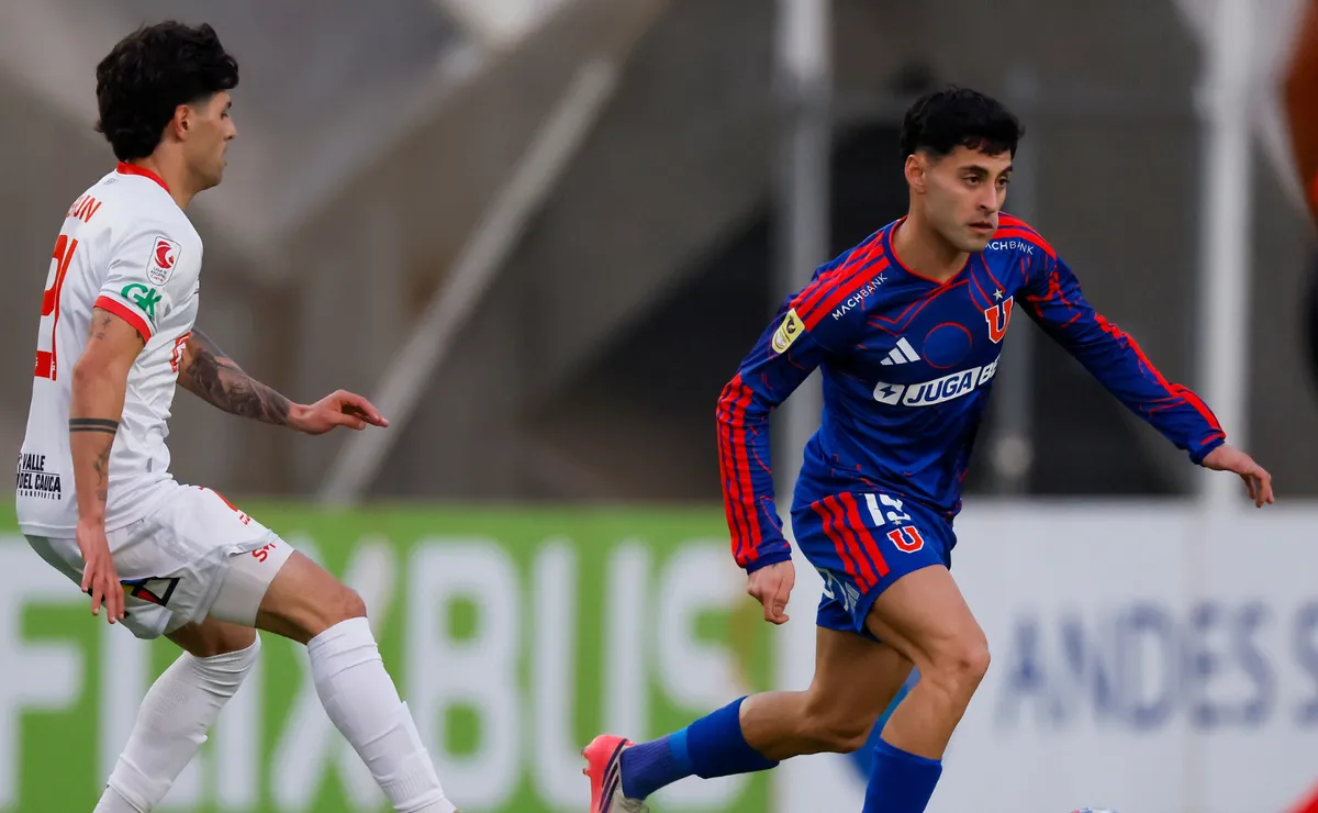 El jugador más criticado de la U en el primer tiempo contra U. San Felipe: “Es vergonzoso”