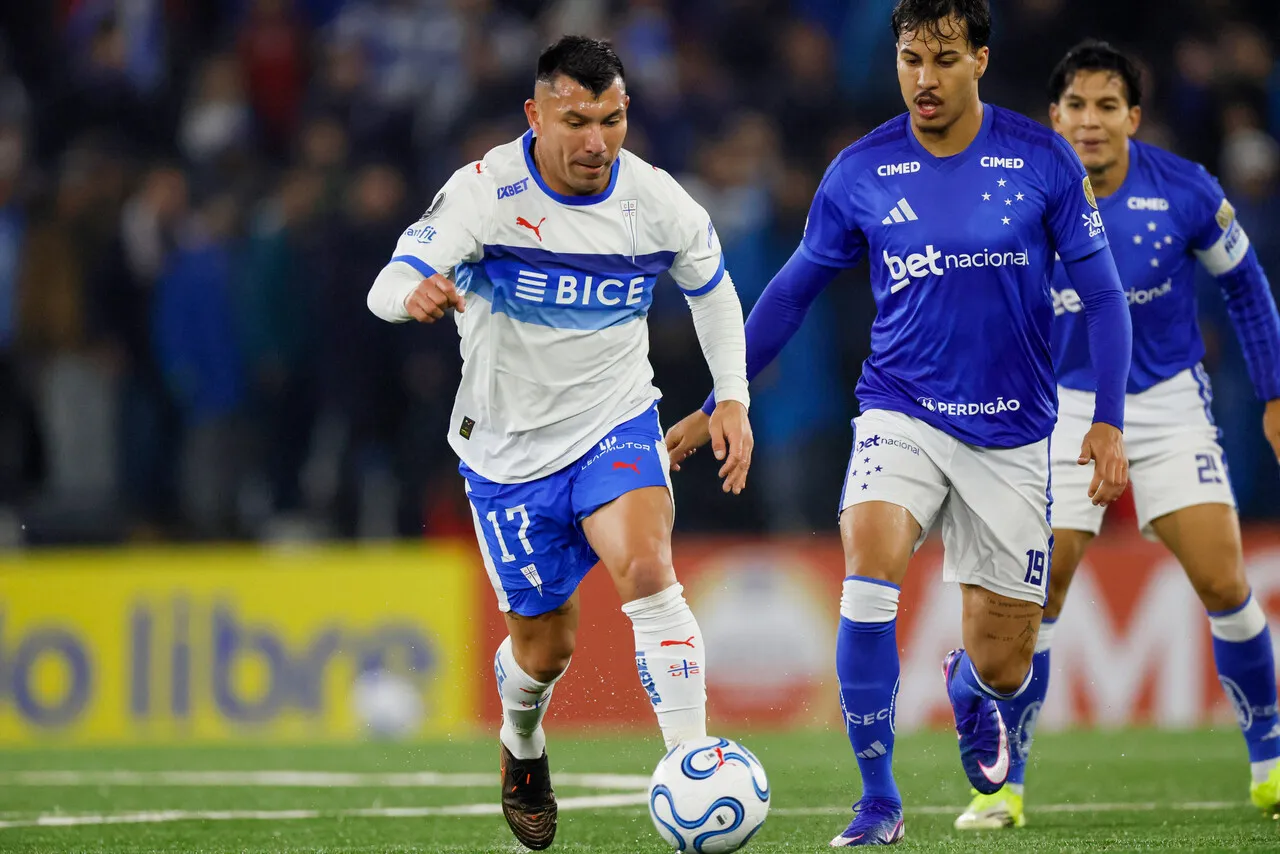 Medel volvería en la UC | Foto: Photosport